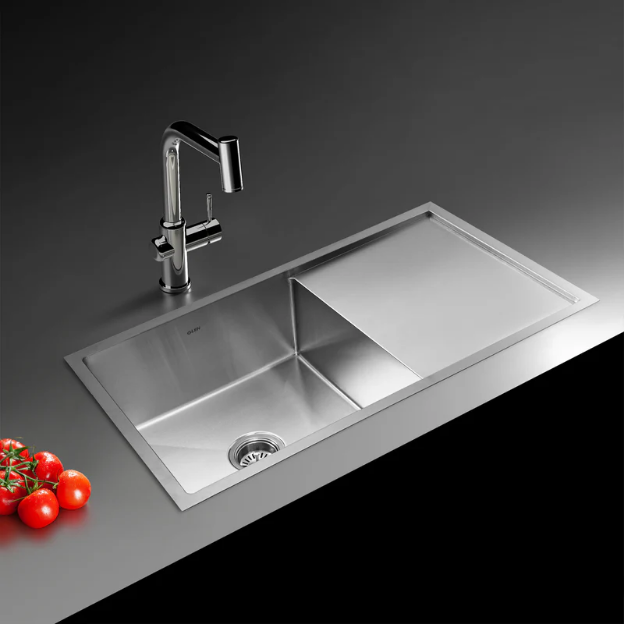 How High Quality Kitchen Sinks Reduce Noise From Disposals And Clanging Pots