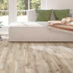 Vinyl Flooring vs. Hardwood Flooring in Dubai: Which One Should You Choose?